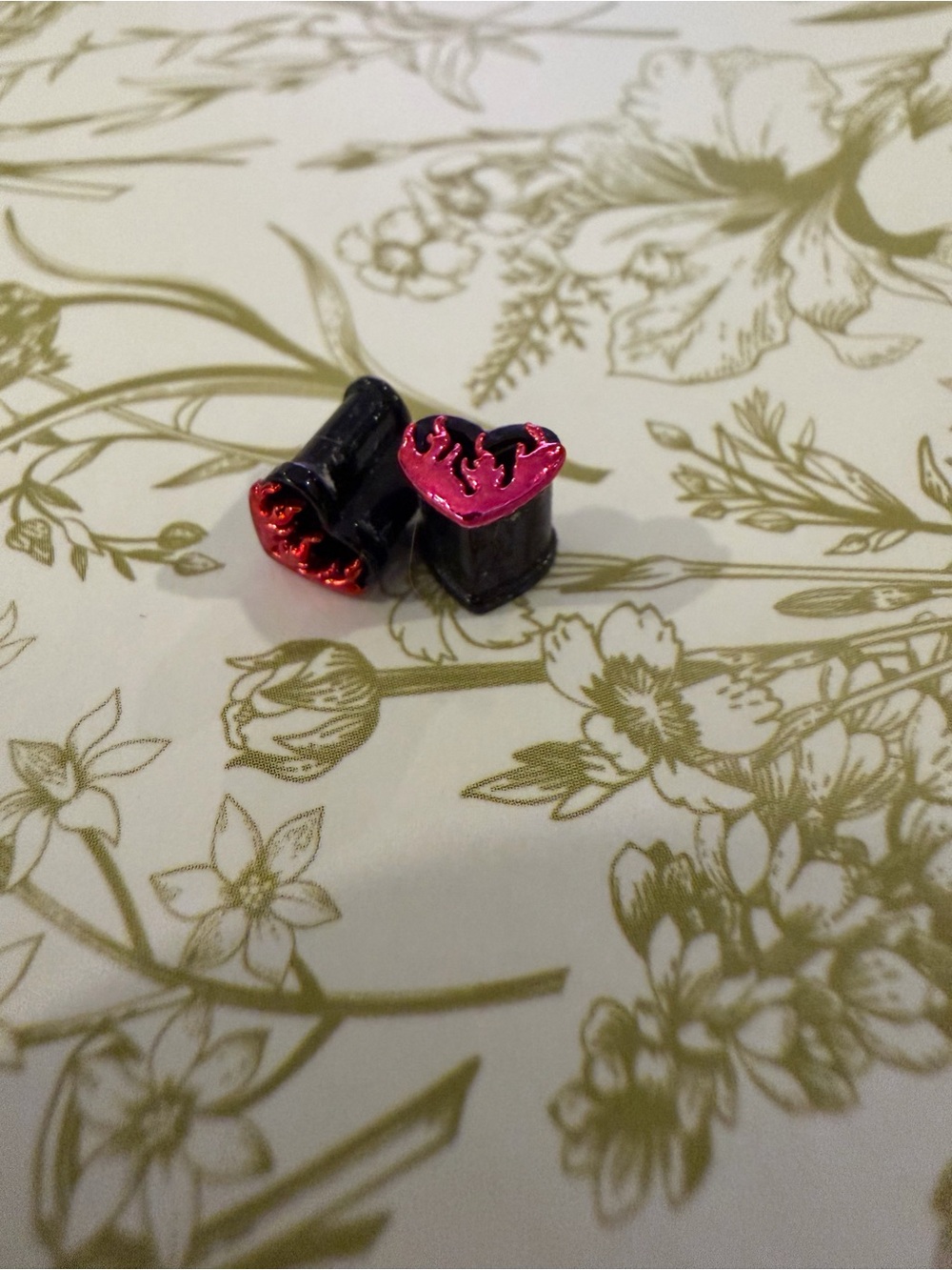 Pink Flame Heart Ear Tunnels — Black Stainless Steel Plugs 2g